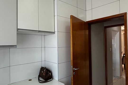 Área de Serviço de casa à venda com 3 quartos, 225m² em Jardim Santo André, Santo André