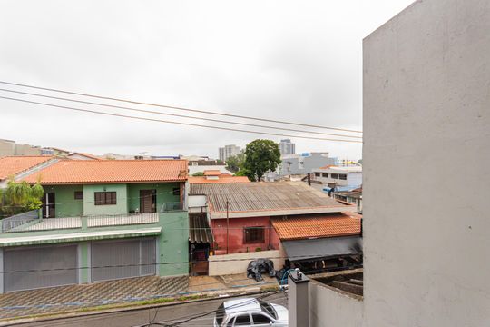 Casa à venda com 3 quartos, 155m² em Utinga, Santo André