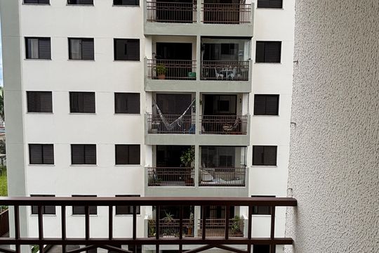 Varanda Sala  de apartamento para alugar com 2 quartos, 80m² em Vila Floresta, Santo André