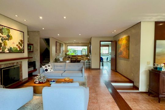 Sala de casa à venda com 4 quartos, 397m² em Alto de Pinheiros, São Paulo