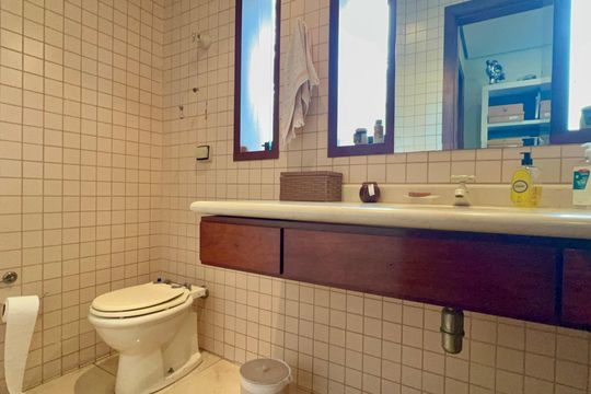 Banheiro Escritório  de casa à venda com 4 quartos, 397m² em Alto de Pinheiros, São Paulo