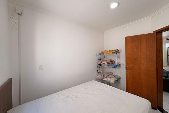 Quarto 2 de apartamento à venda com 2 quartos, 112m² em Vila Alzira, Santo André