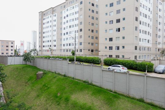 Vista da Sala de apartamento para alugar com 2 quartos, 42m² em Jardim do Lago, Osasco