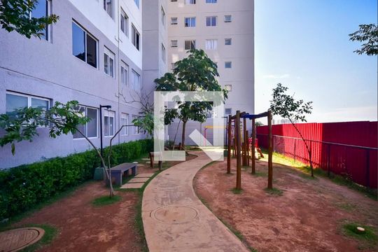 Área comum de apartamento para alugar com 2 quartos, 42m² em Jardim do Lago, Osasco