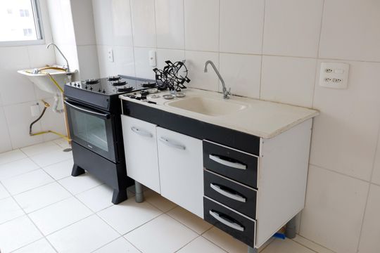 Cozinha de apartamento para alugar com 2 quartos, 42m² em Jardim do Lago, Osasco