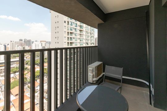 Varanda de kitnet/studio à venda com 1 quarto, 26m² em Brooklin, São Paulo