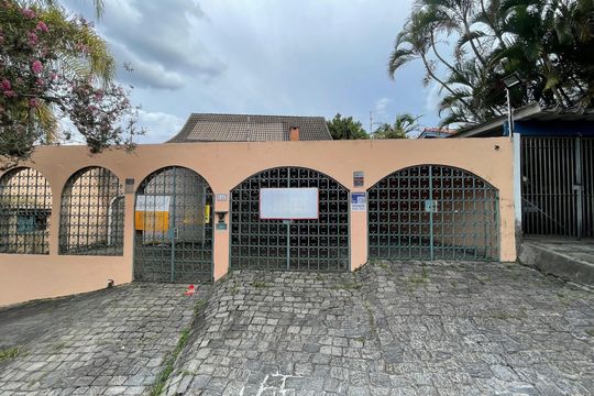 Fachada de casa à venda com 7 quartos, 398m² em Instituto de Previdencia, São Paulo