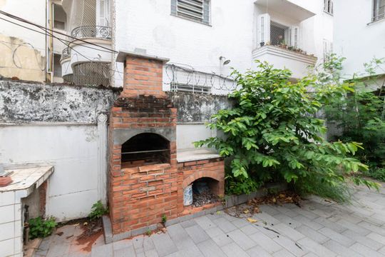 Quintal de casa à venda com 5 quartos, 333m² em Tijuca, Rio de Janeiro