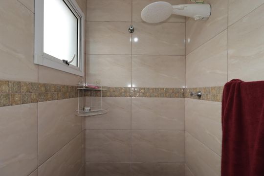 Banheiro da Suíte de apartamento para alugar com 2 quartos, 54m² em Jardim Progresso, Santo André