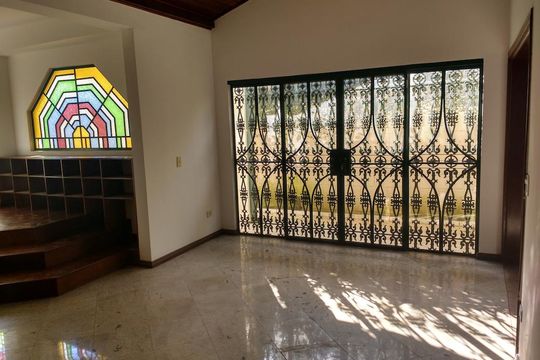 Casa para alugar com 9 quartos, 550m² em Parque Ortolândia, Hortolândia