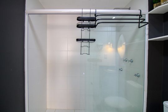Banheiro de kitnet/studio à venda com 1 quarto, 28m² em Brás, São Paulo