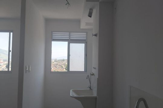 Área de serviço de apartamento para alugar com 2 quartos, 40m² em Anchieta, Nilópolis