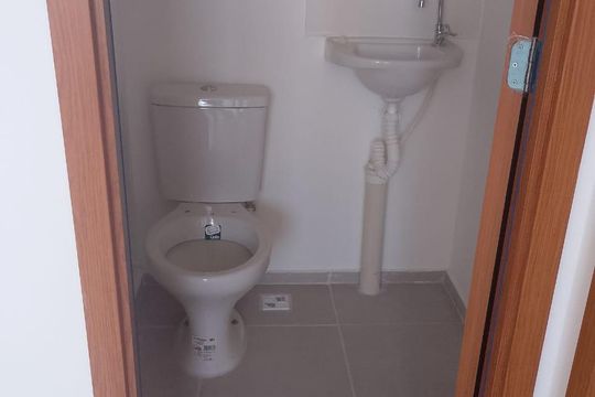 Banheiro de apartamento para alugar com 2 quartos, 40m² em Anchieta, Nilópolis