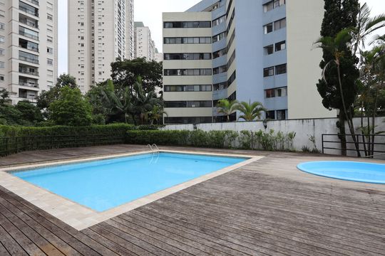 Área comum - Piscina de apartamento para alugar com 4 quartos, 300m² em Vila Andrade, São Paulo