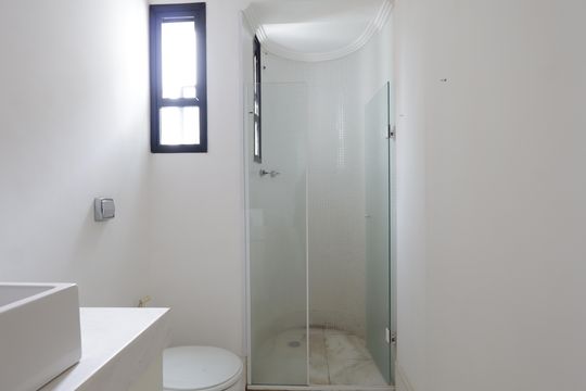 Banheiro da Suíte 3 de apartamento para alugar com 4 quartos, 300m² em Vila Andrade, São Paulo
