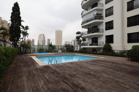 Área comum - Piscina de apartamento para alugar com 4 quartos, 300m² em Vila Andrade, São Paulo