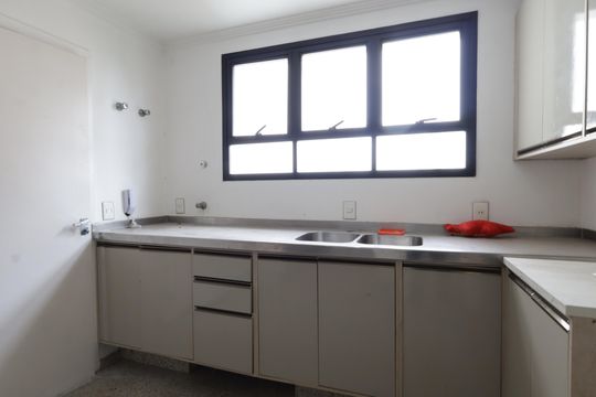 Cozinha de apartamento para alugar com 4 quartos, 300m² em Vila Andrade, São Paulo