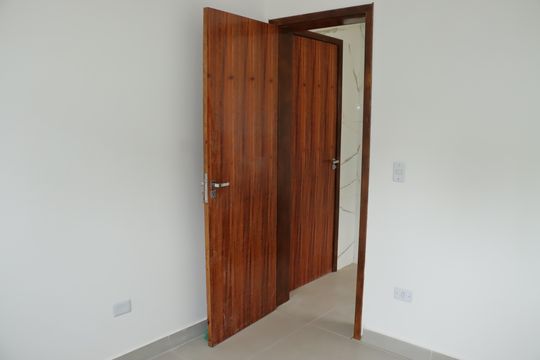 Casa de Condomínio para alugar com 4 quartos, 250m² em Paisagem Renoir, Cotia