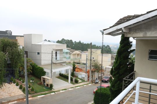 Casa de Condomínio para alugar com 4 quartos, 250m² em Paisagem Renoir, Cotia
