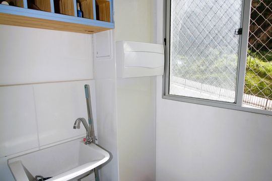 Área de Serviço de apartamento para alugar com 2 quartos, 48m² em Engenho Nogueira, Belo Horizonte