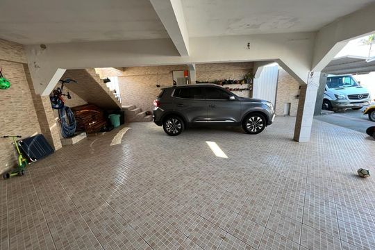 Casa para alugar com 3 quartos, 330m² em Balneario, Florianópolis