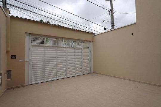 Garagem de casa à venda com 3 quartos, 100m² em Vila Lucia, São Paulo