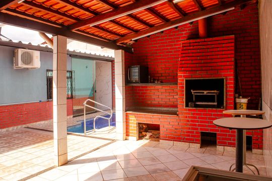 Casa à venda com 4 quartos, 270m² em Residencial Sonho Verde, Goiânia