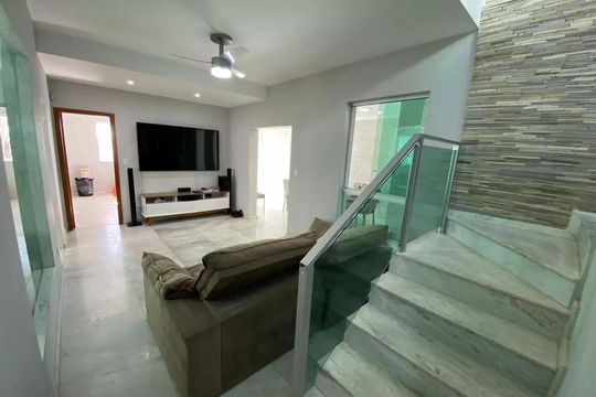 Casa à venda com 3 quartos, 292m² em Ouro Preto, Belo Horizonte