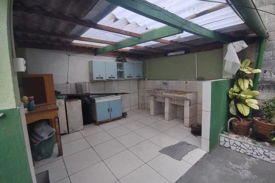 Casa à venda com 3 quartos, 161m² em Jardim Dom Bosco, São Paulo