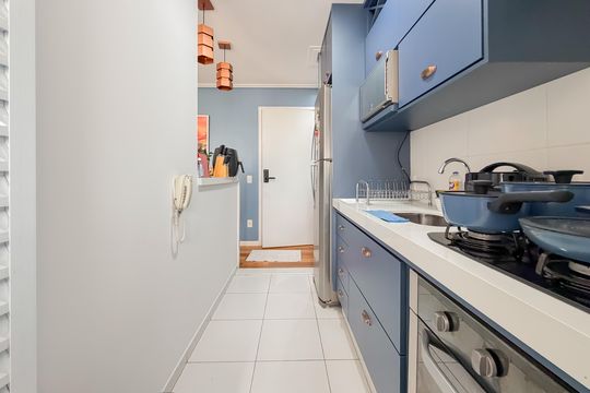 Cozinha de apartamento à venda com 2 quartos, 50m² em Liberdade, São Paulo