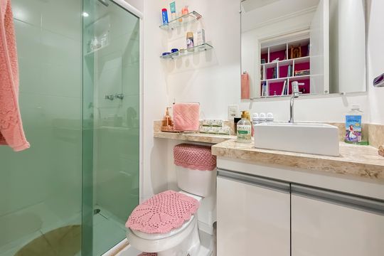Banheiro de apartamento à venda com 2 quartos, 50m² em Liberdade, São Paulo