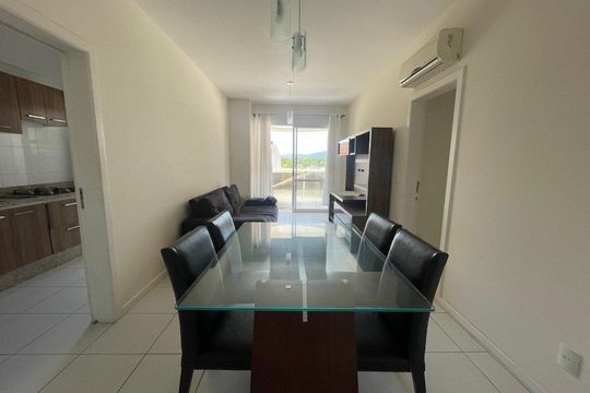 Sala de apartamento para alugar com 2 quartos, 100m² em Trindade, Florianópolis