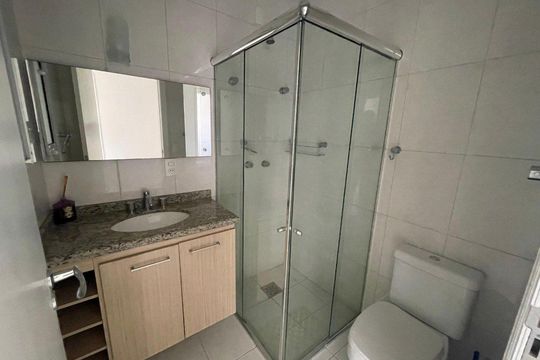 Banheiro de apartamento para alugar com 2 quartos, 100m² em Trindade, Florianópolis