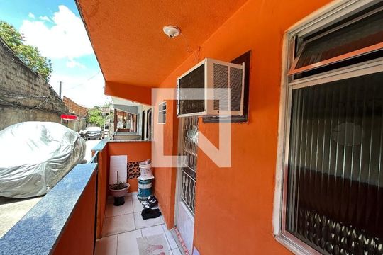 Casa à venda com 2 quartos, 40m² em Inhaúma, Rio de Janeiro
