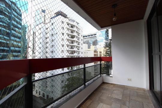 Varanda de apartamento à venda com 3 quartos, 143m² em Itaim Bibi, São Paulo