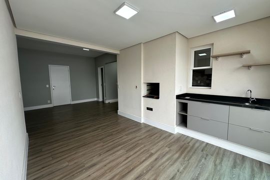 Varanda de apartamento à venda com 2 quartos, 107m² em Empresarial 18 do Forte, Barueri