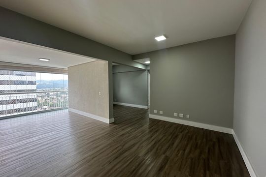 Apartamento à venda com 2 quartos, 107m² em Empresarial 18 do Forte, Barueri