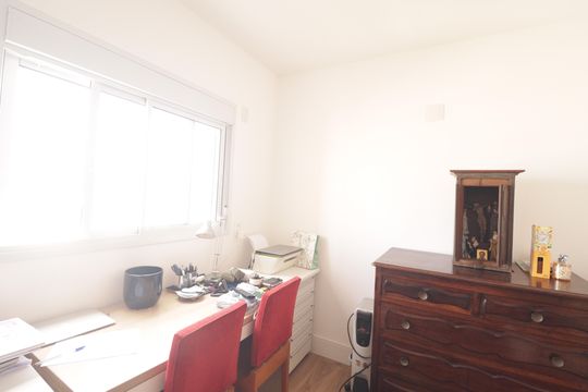 Suíte de apartamento à venda com 3 quartos, 152m² em Centro, Jundiaí
