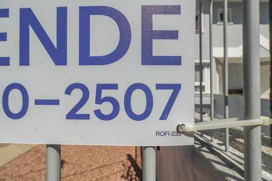 Fachada de casa à venda com 4 quartos, 183m² em Cristo Redentor, Porto Alegre