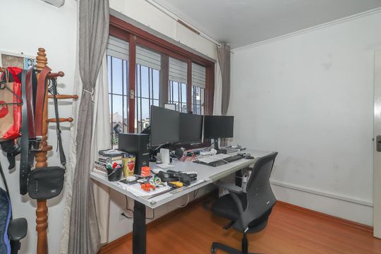 Quarto 3 de casa à venda com 4 quartos, 183m² em Cristo Redentor, Porto Alegre