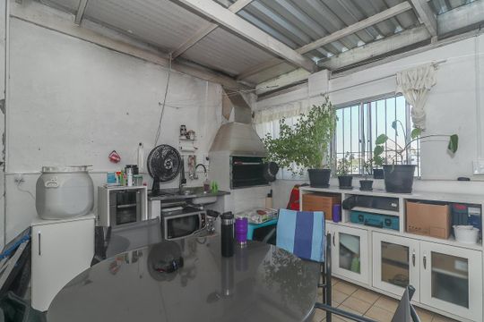 Churrasqueira de casa à venda com 4 quartos, 183m² em Cristo Redentor, Porto Alegre