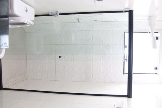 Banheiro de kitnet/studio para alugar com 1 quarto, 17m² em Jardim América, Goiânia