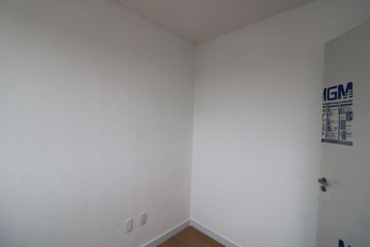 Quarto de apartamento à venda com 2 quartos, 32m² em Quinta da Paineira, São Paulo