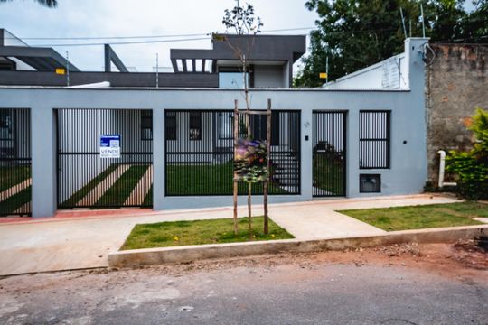 Fachada  de casa à venda com 4 quartos, 222m² em Trevo, Belo Horizonte