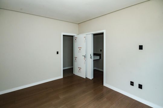 Suíte 2 de casa à venda com 4 quartos, 222m² em Trevo, Belo Horizonte