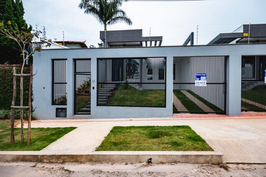 Fachada  de casa à venda com 4 quartos, 222m² em Trevo, Belo Horizonte