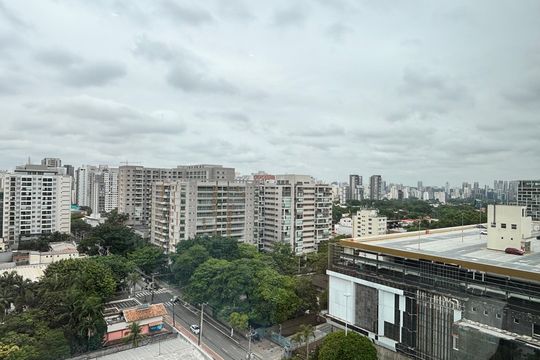 Vista de kitnet/studio à venda com 1 quarto, 25m² em Indianópolis, São Paulo