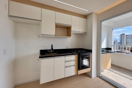Cozinha de apartamento à venda com 2 quartos, 36m² em Santo Amaro, São Paulo
