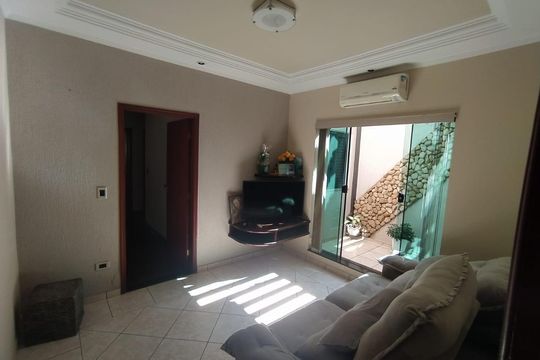 Casa para alugar com 3 quartos, 350m² em Jardim Ipiranga, Americana