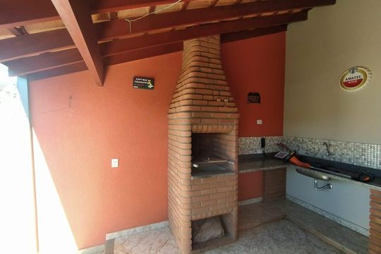 Casa para alugar com 3 quartos, 350m² em Jardim Ipiranga, Americana